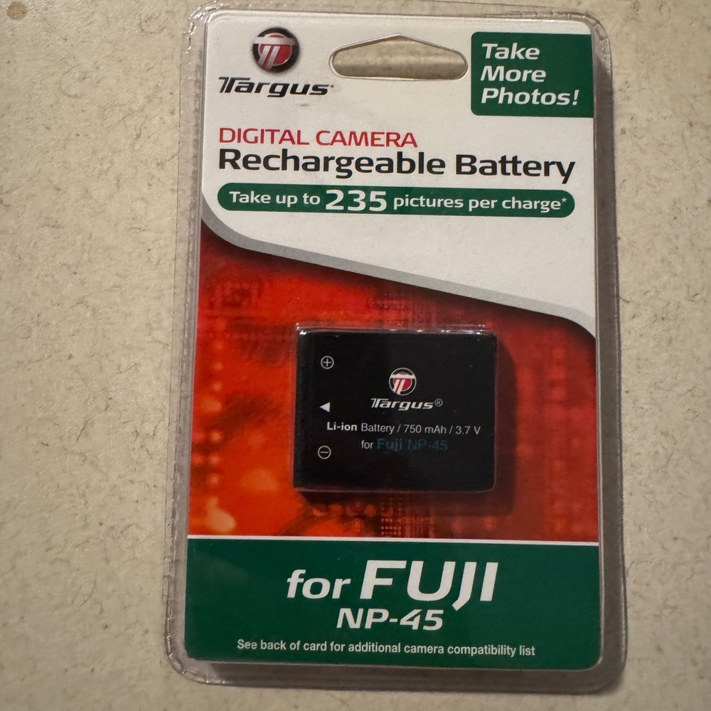 Targus Black Rechargeable Battery for Fuji Cameras
